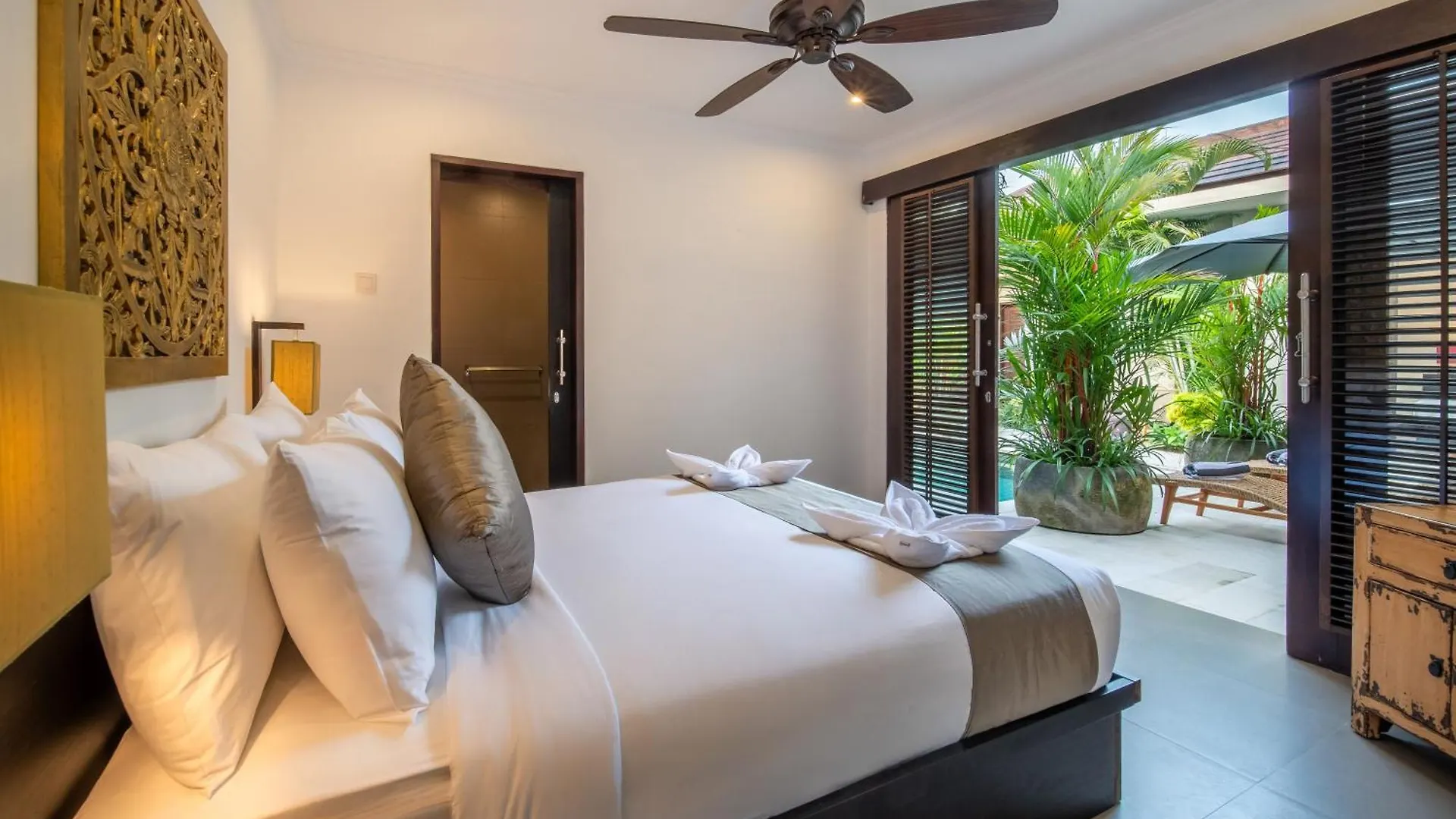 Stylish And Stunning Villa Eleni Seminyak