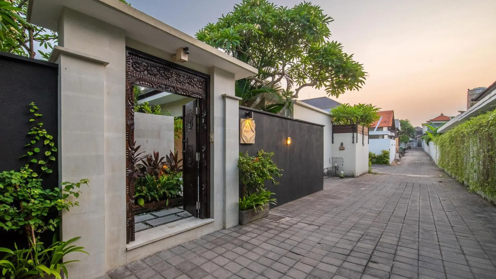 Stylish And Stunning Villa Eleni Seminyak  0*, Seminyak (Bali)