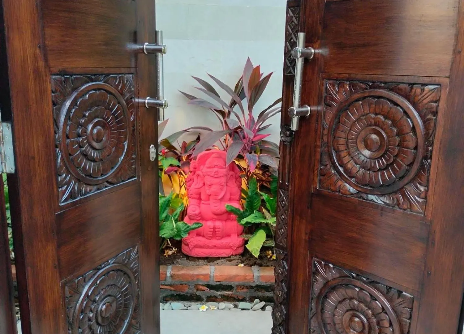 Stylish And Stunning Villa Eleni Seminyak  Indonesia